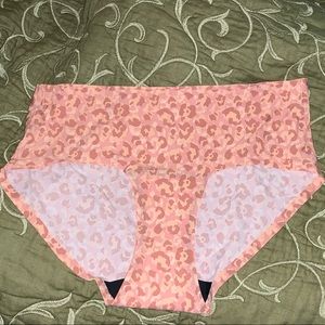 *NWT* 3 PAIRS Knix Leakproof Boyshort Panty Medium